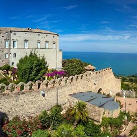 Corte Santa Maria 3* Vasto